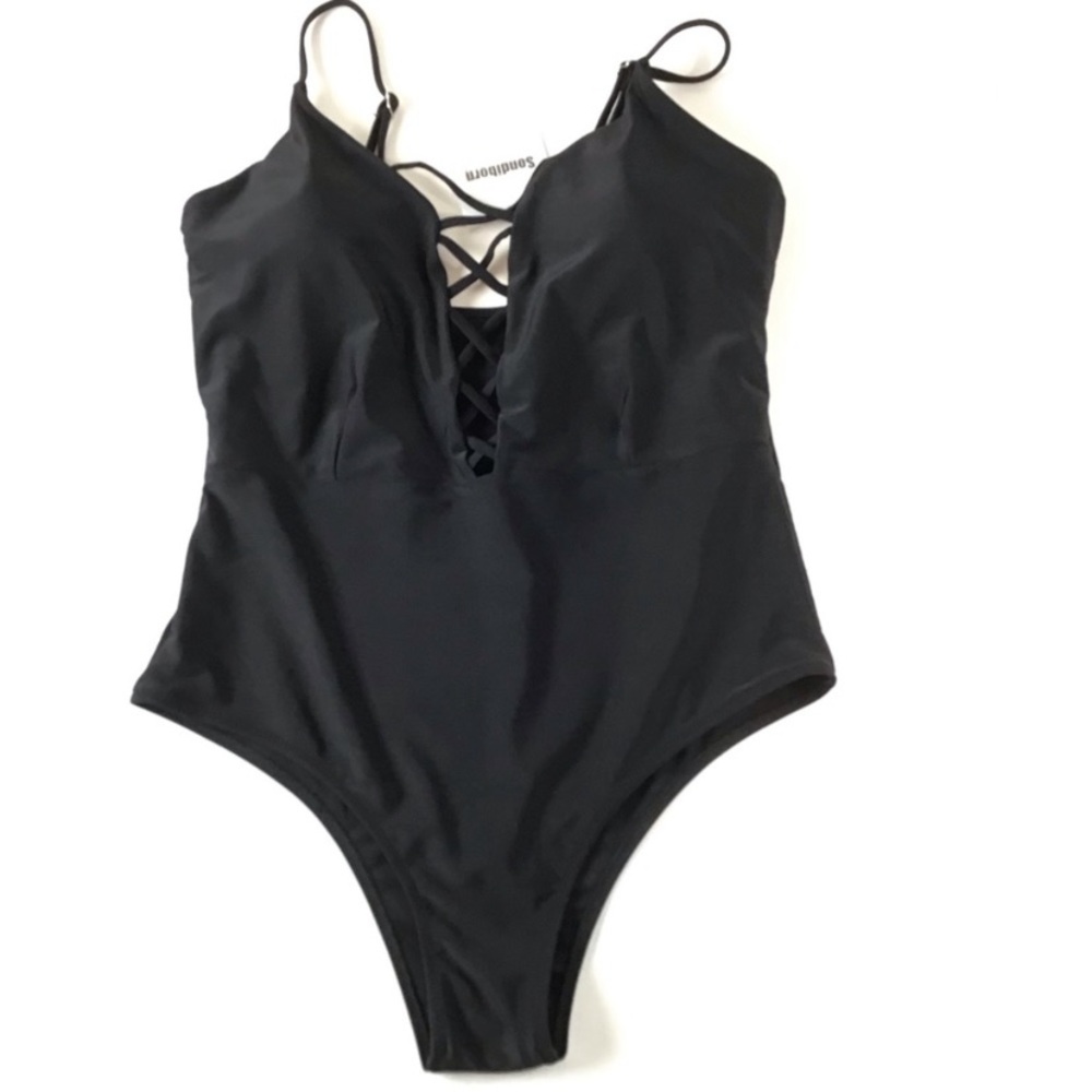 Sondiborn Black One Piece swimsuit Size XL